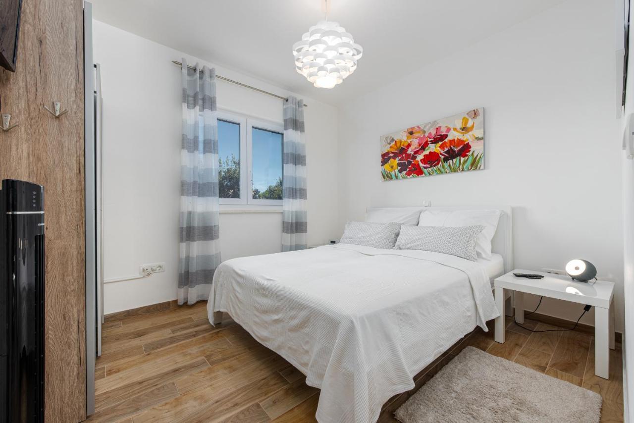 Ferienwohnung Hibiskus App1 Vir Exterior foto