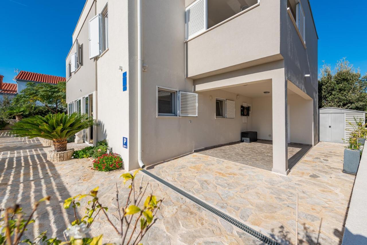 Ferienwohnung Hibiskus App1 Vir Exterior foto