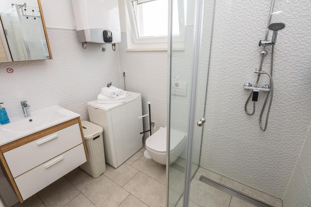 Ferienwohnung Hibiskus App1 Vir Exterior foto